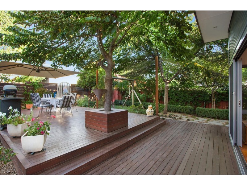 6 Cooma Street, Queanbeyan NSW 2620