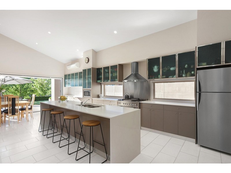 6/27 Lakeview Gardens, Jerrabomberra NSW 2619