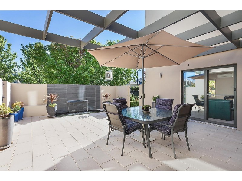 6/27 Lakeview Gardens, Jerrabomberra NSW 2619