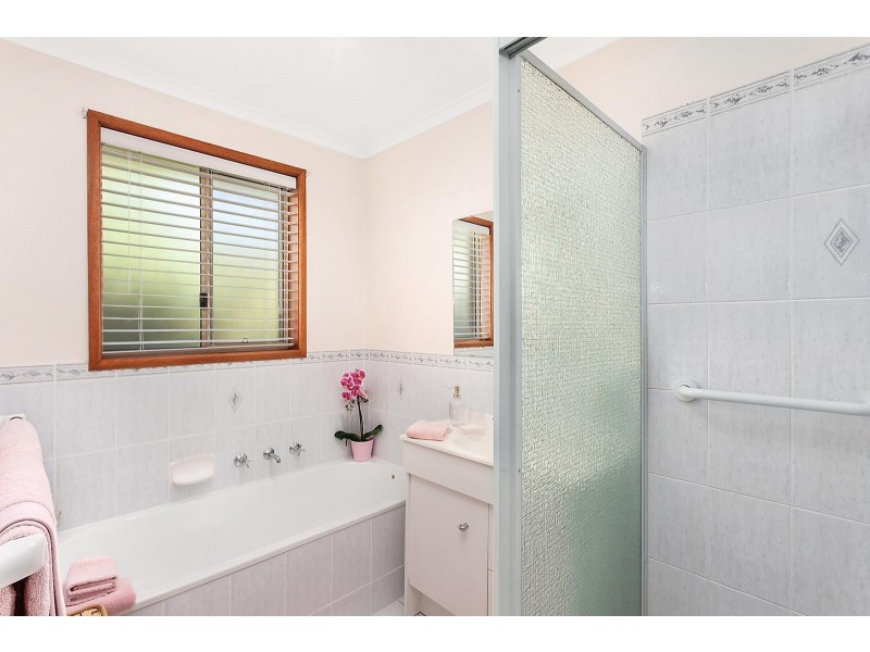 9B Hickenbotham Street, Gordon ACT 2906