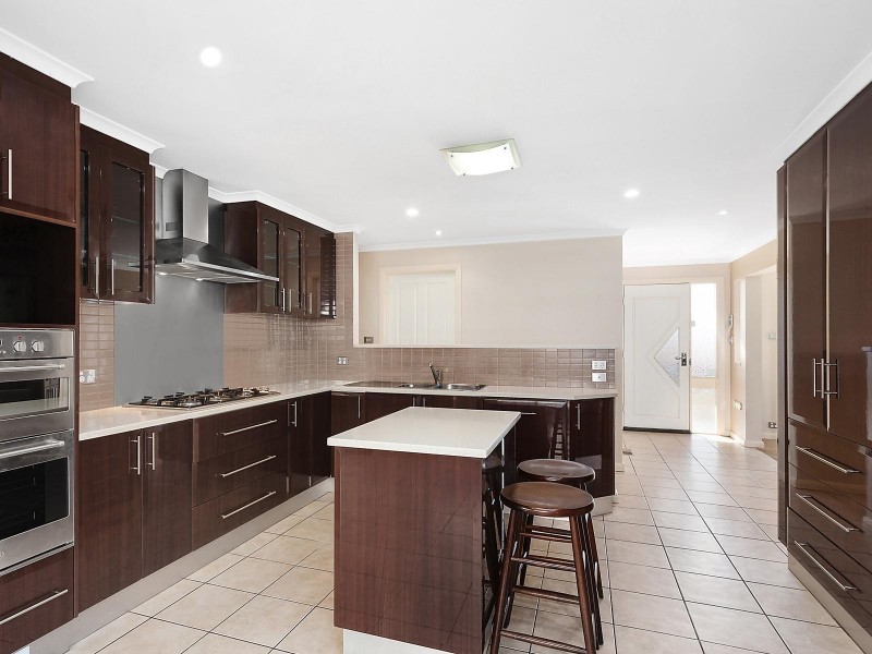 6 Fitzgibbon Place, Karabar NSW 2620