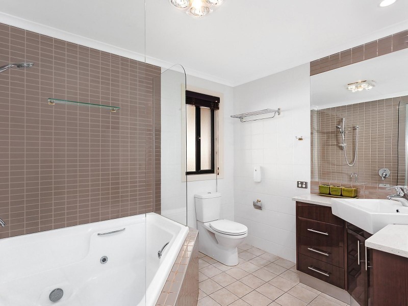 6 Fitzgibbon Place, Karabar NSW 2620