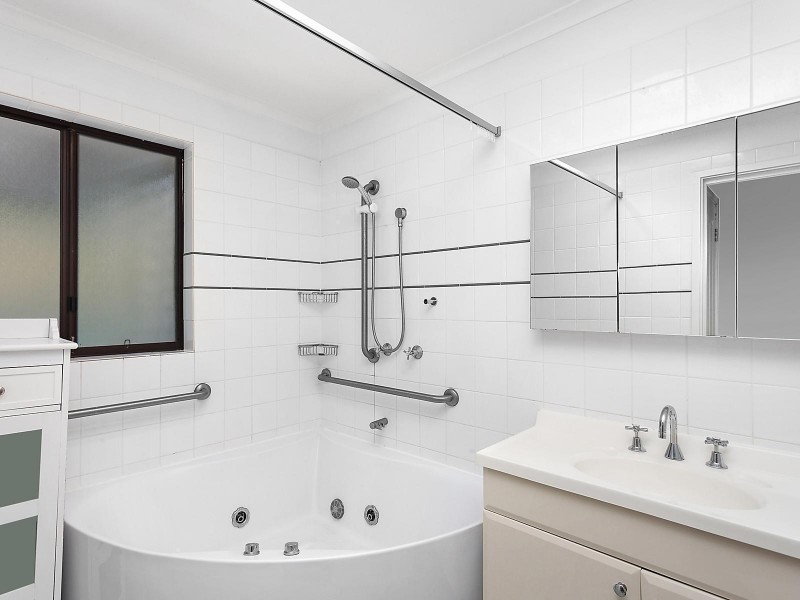 9 Paul Place, Monash ACT 2904