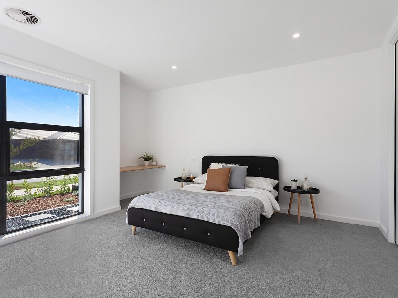 77 Hearne Street, Googong NSW 2620