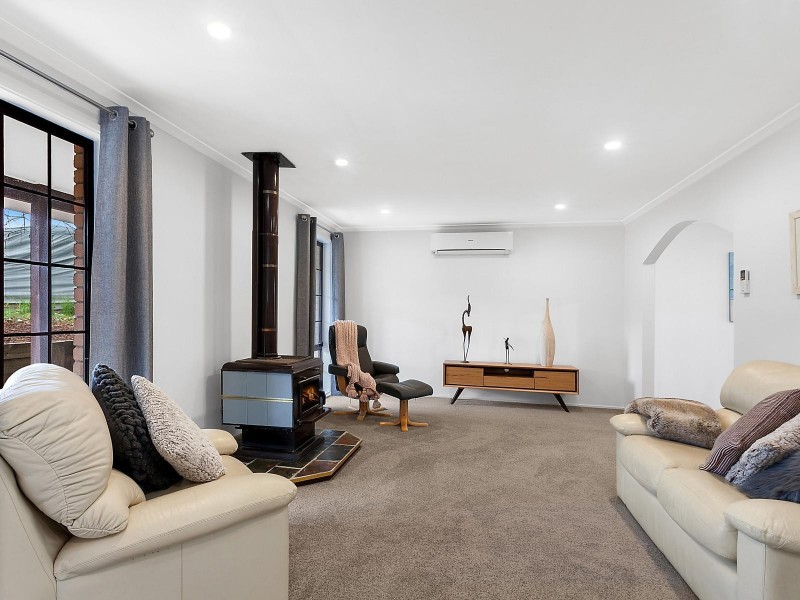 8 Haugh Place, Oxley ACT 2903