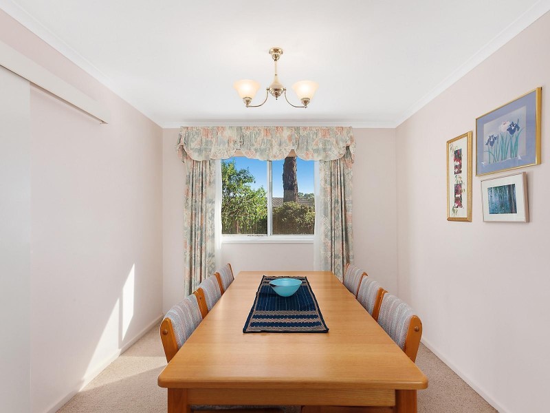 16 Crozier Circuit, Kambah ACT 2902