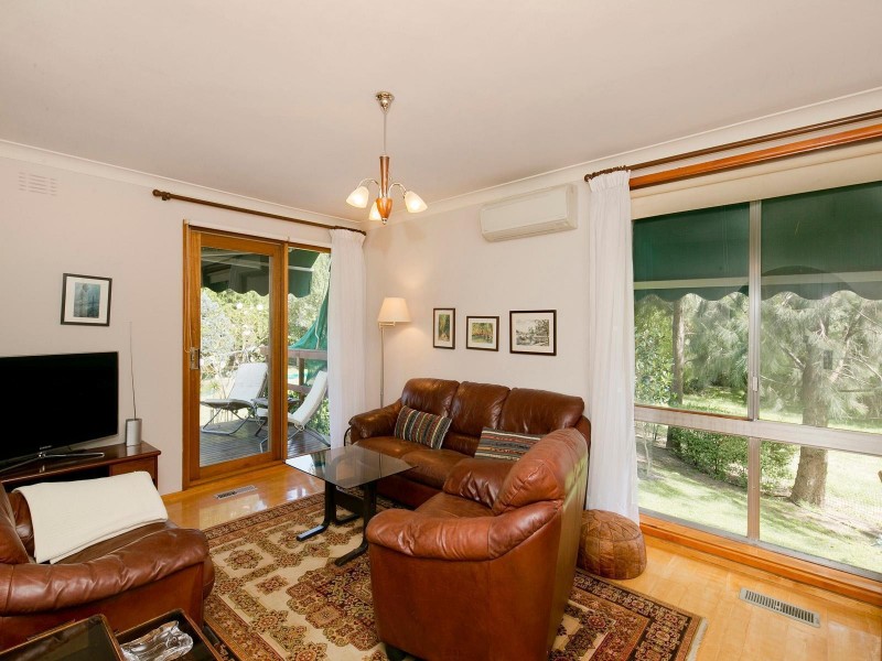 42 Debenham Street, Mawson ACT 2607