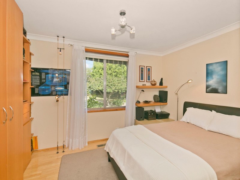 42 Debenham Street, Mawson ACT 2607
