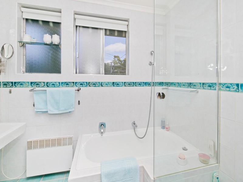 42 Debenham Street, Mawson ACT 2607