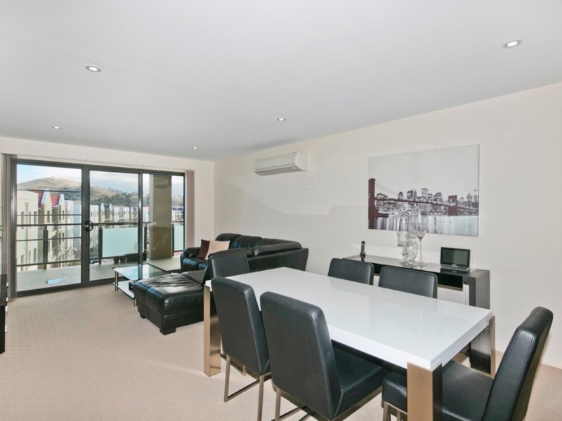 11/1 Cowlishaw Street, Greenway ACT 2900