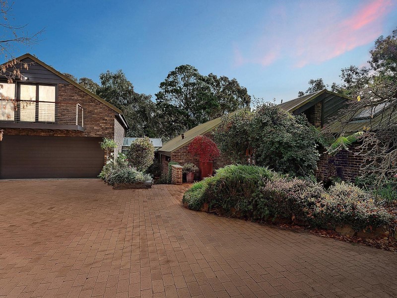 4 Considine Close, Greenleigh NSW 2620