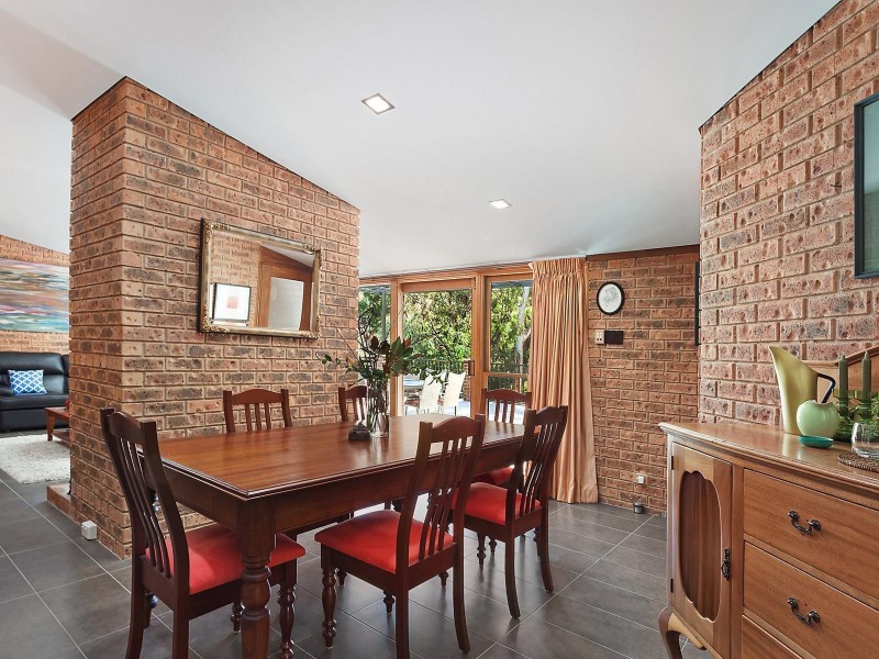 4 Considine Close, Greenleigh NSW 2620
