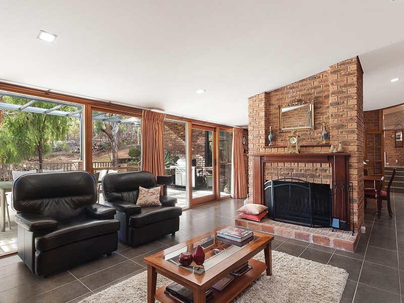 4 Considine Close, Greenleigh NSW 2620