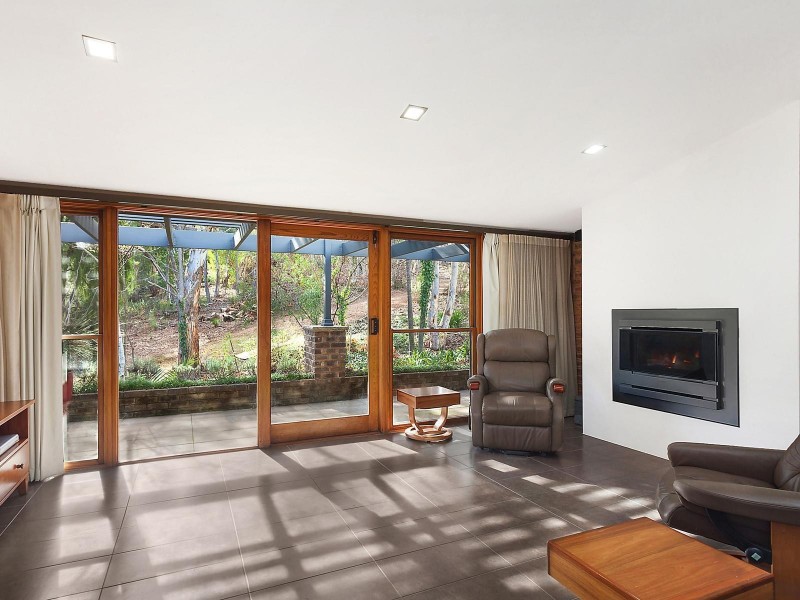 4 Considine Close, Greenleigh NSW 2620