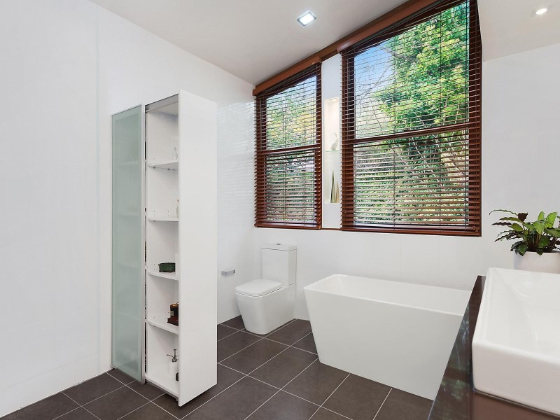 4 Considine Close, Greenleigh NSW 2620