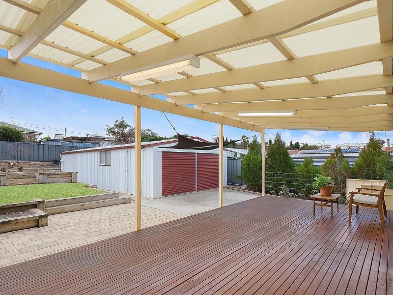 14 Moore Street, Queanbeyan NSW 2620