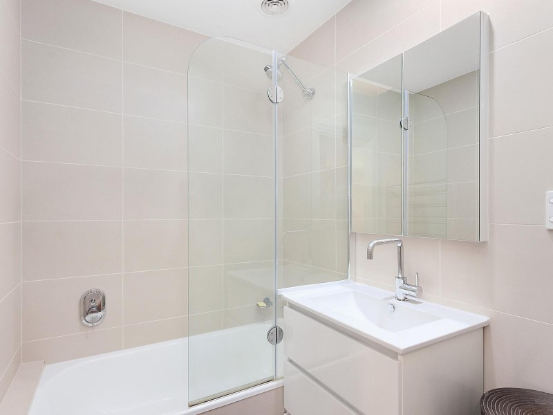 6/1 River Drive, Queanbeyan NSW 2620