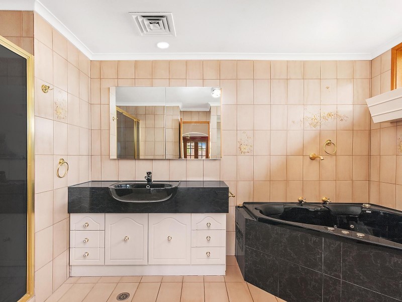 1 Jessop Place, Fadden ACT 2904