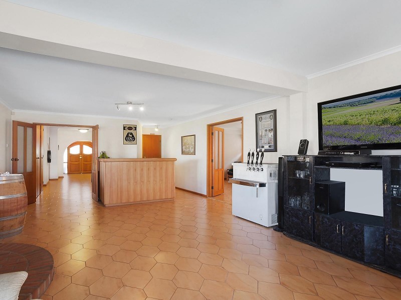 1 Jessop Place, Fadden ACT 2904