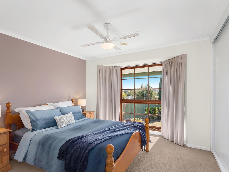 16 Cantle Place, Karabar NSW 2620