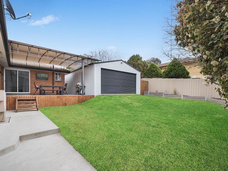 6 Cassinia Street, Crestwood NSW 2620