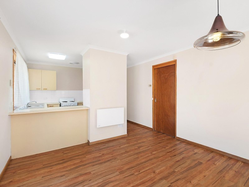 13 Singleton Crescent, Oxley ACT 2903