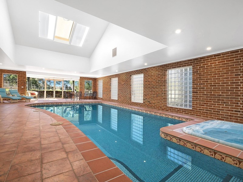 18 Lakeview Gardens, Jerrabomberra NSW 2619