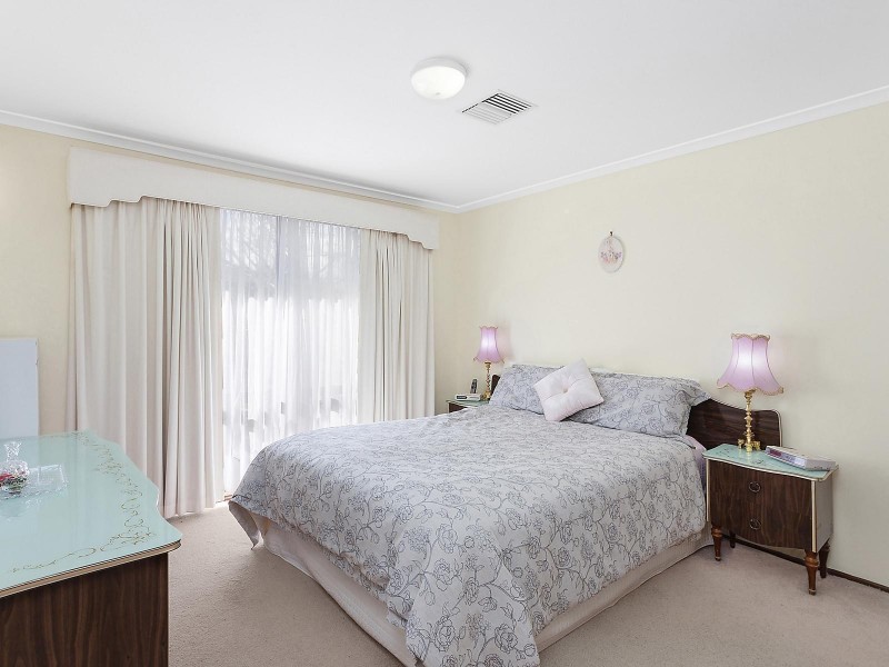 25 McGivern Crescent, Kambah ACT 2902