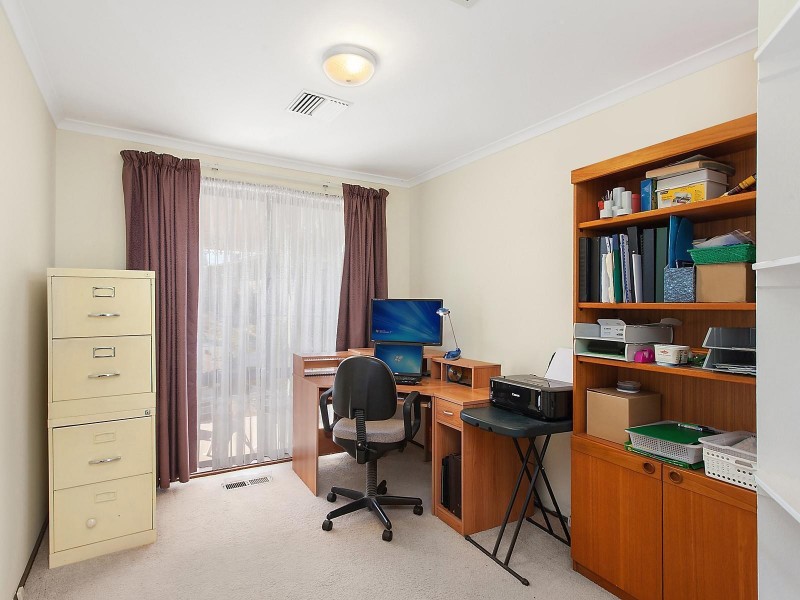 25 McGivern Crescent, Kambah ACT 2902