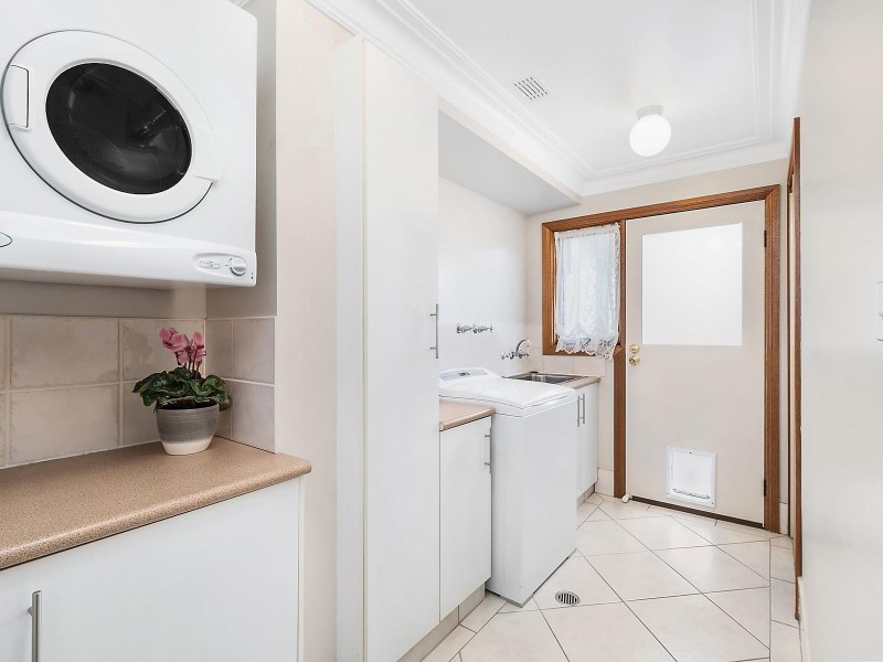 1 Winser Crescent, Kambah ACT 2902