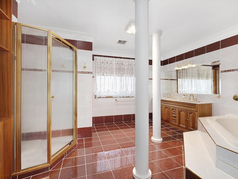 1 Winser Crescent, Kambah ACT 2902