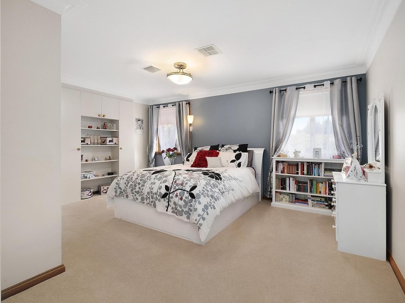 1 Winser Crescent, Kambah ACT 2902