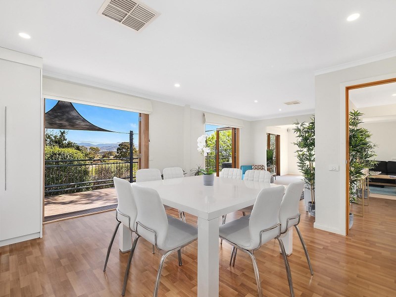 18 Zox Circuit, Calwell ACT 2905