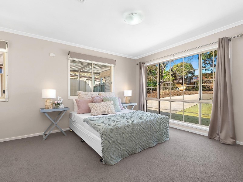 5 Glennie Place, Queanbeyan West NSW 2620