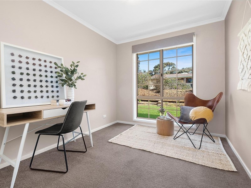 5 Glennie Place, Queanbeyan West NSW 2620