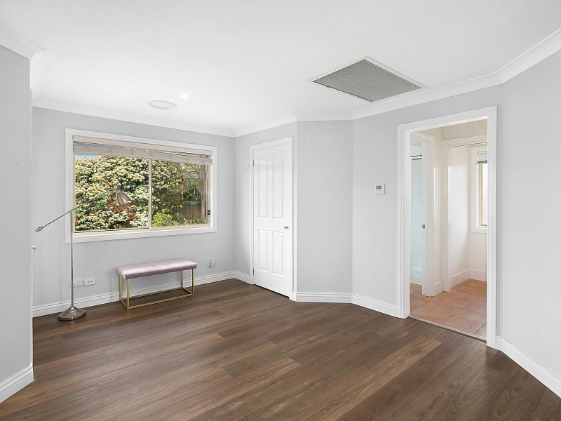 8 Binaburra Place, Karabar NSW 2620