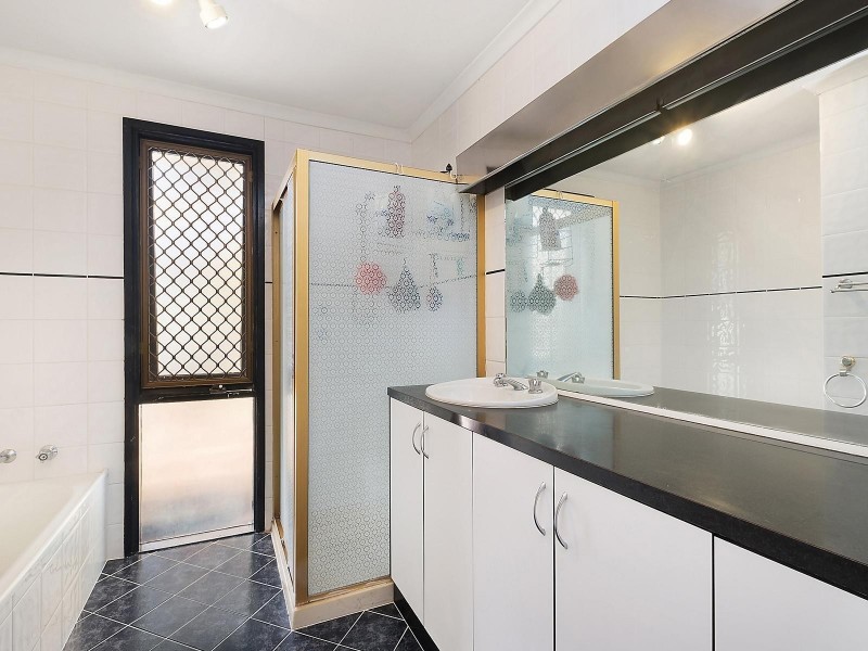 4 Griffith Place, Kambah ACT 2902