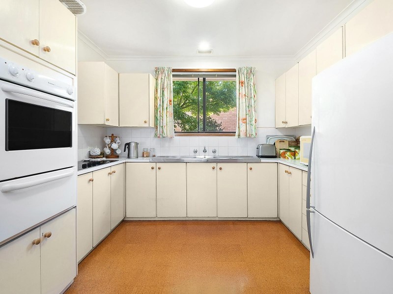 24 Fossey Street, Holder ACT 2611