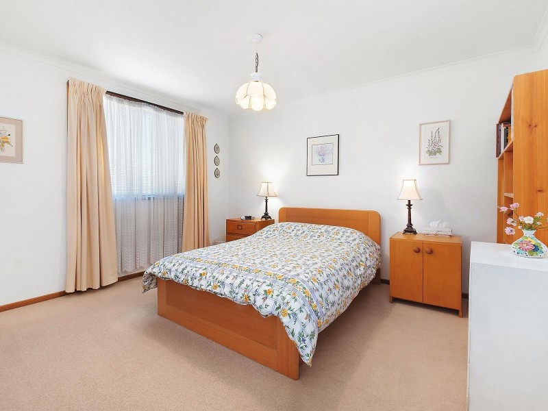 24 Fossey Street, Holder ACT 2611