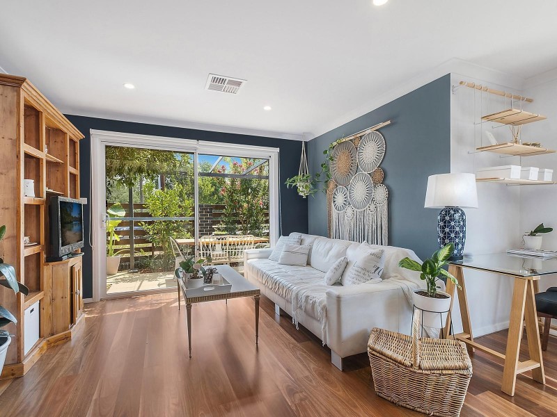 8/110 Henderson Road, Queanbeyan NSW 2620