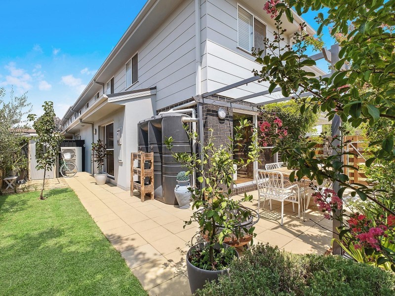 8/110 Henderson Road, Queanbeyan NSW 2620