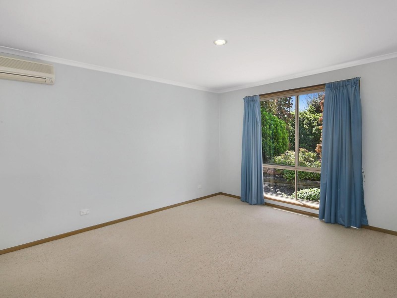 20 Clare Dennis Avenue, Gordon ACT 2906