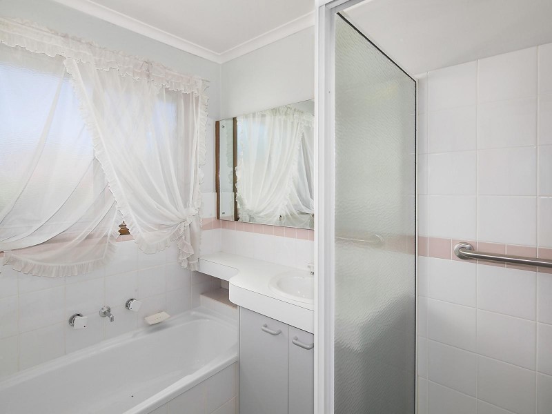 20 Clare Dennis Avenue, Gordon ACT 2906