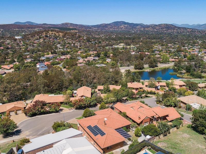 5 Hilton Close, Fadden ACT 2904