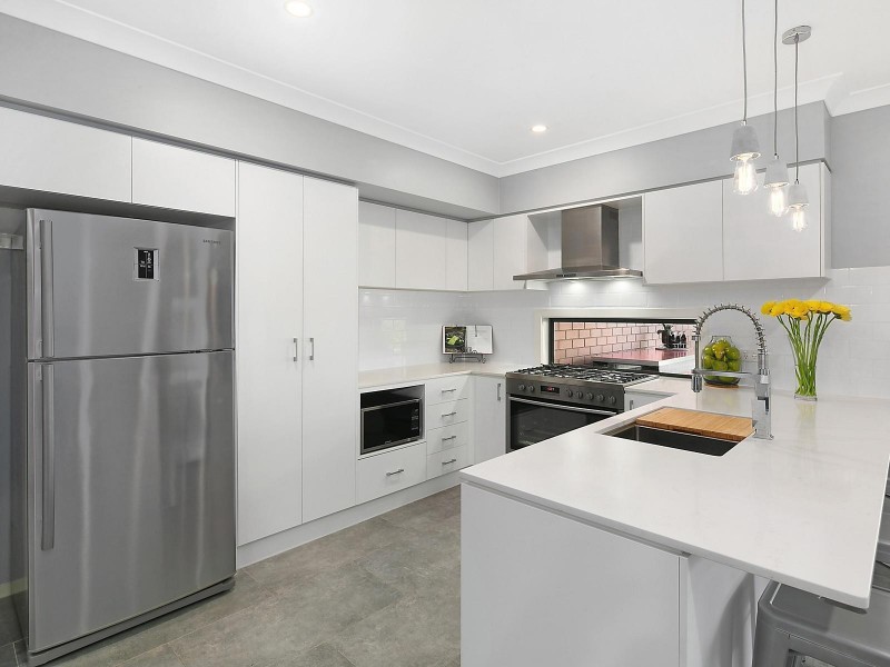 9 Griffiths Link, Googong NSW 2620