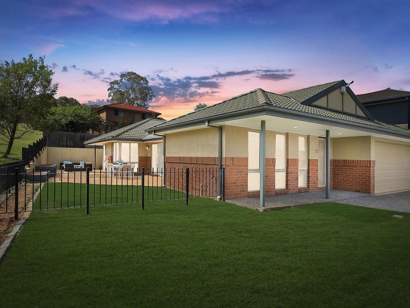 1 Bluestone Gardens, Jerrabomberra NSW 2619