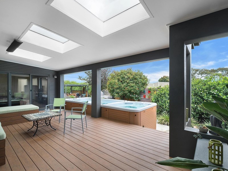 16 Winter Place, Jerrabomberra NSW 2619