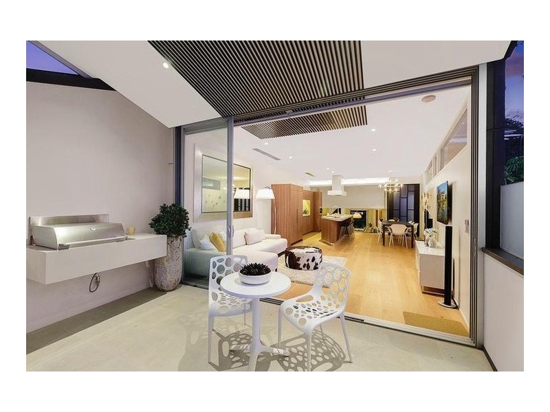 8 William Street, Balmain East NSW 2041