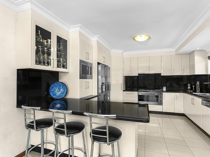 13 Tutt Crescent, Chiswick NSW 2046