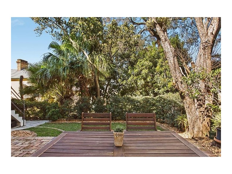 2/16 Paul Street, Balmain East NSW 2041